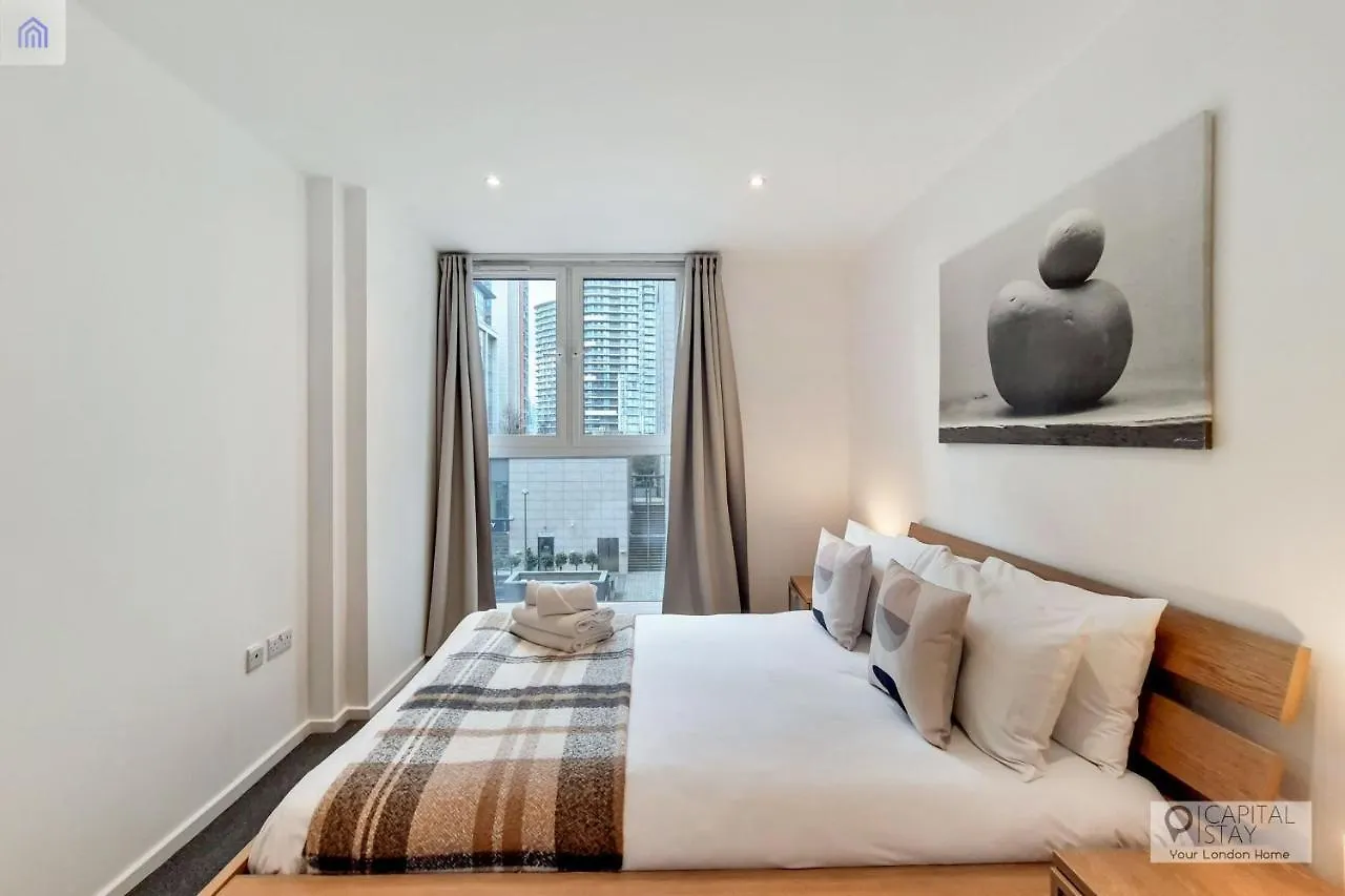 Fully Serviced Two Bed Apartment By Excel & O2 London United Kingdom