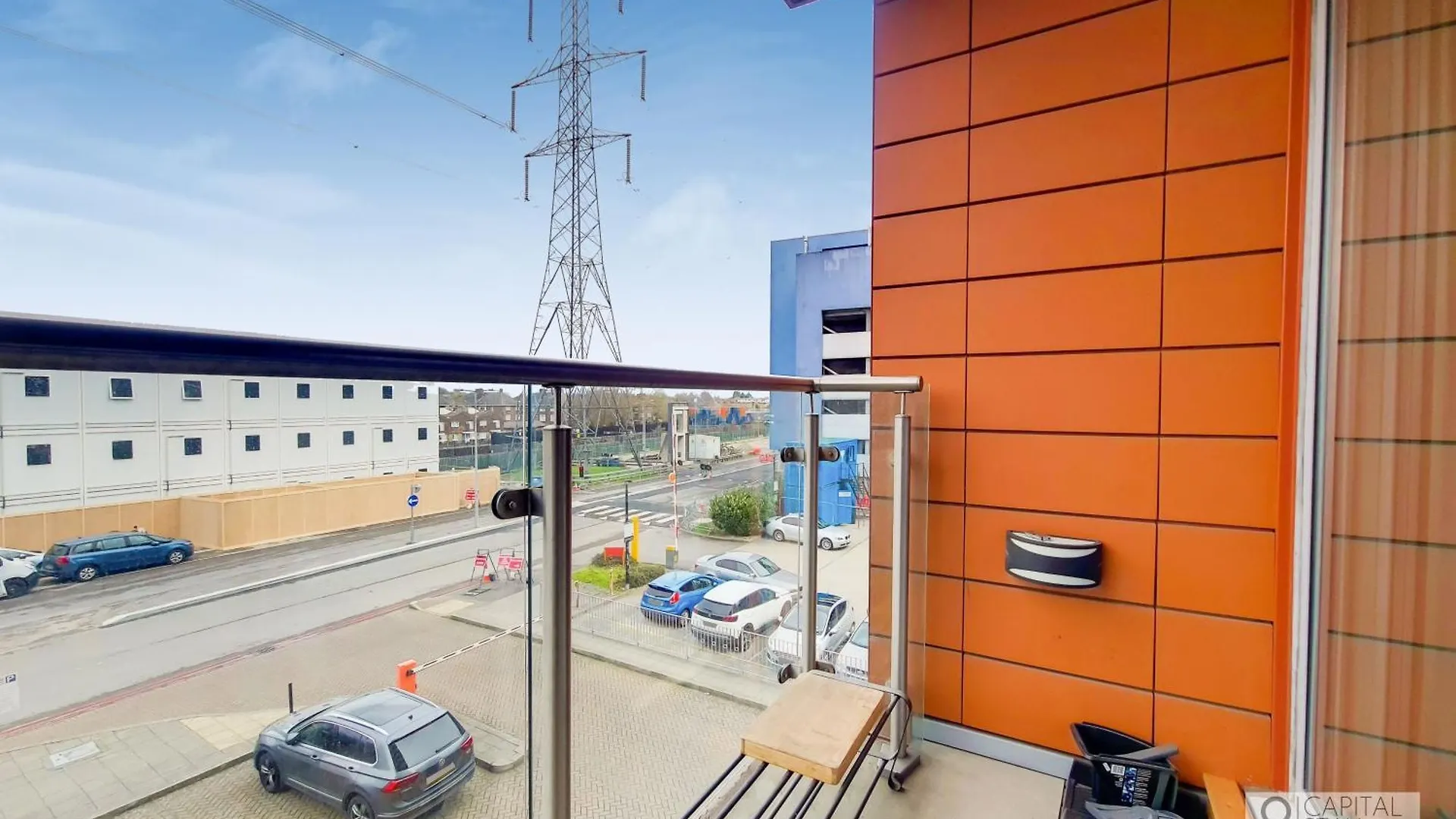 Fully Serviced Two Bed Apartment By Excel & O2 London